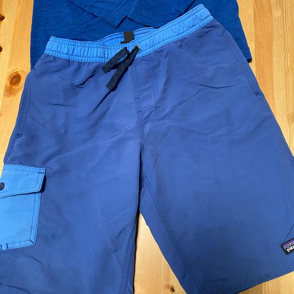 Patagonia Swim- Long Sleeve swim top + Swim Short - Picture 3 of 4